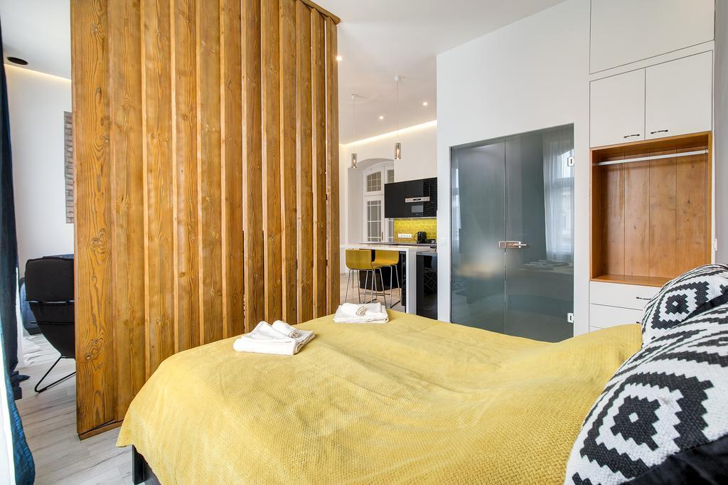 Luxury Apartment By Hi5 -Andrassy Suite ブダペスト エクステリア 写真